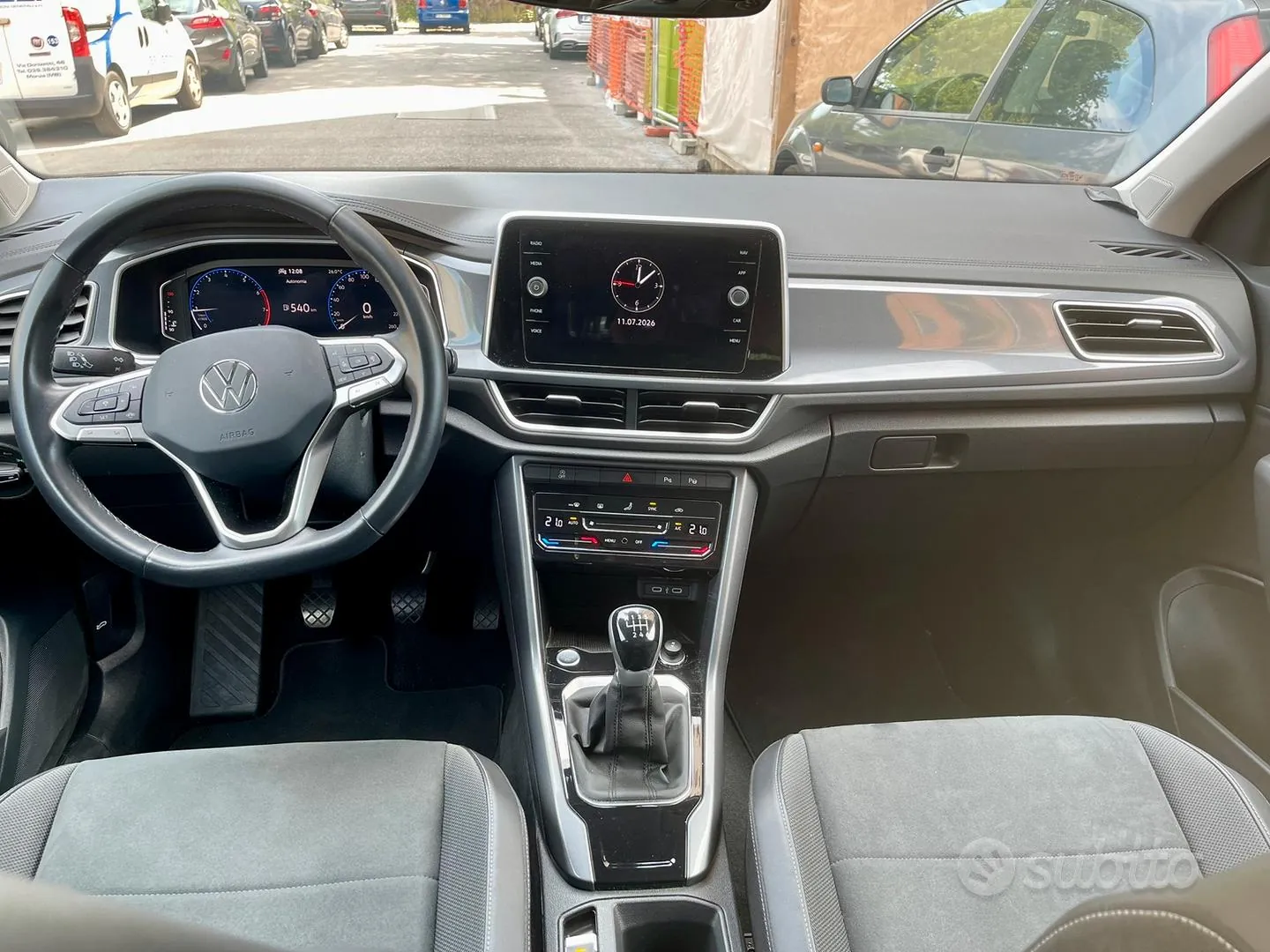 Volkswagen T-Roc 2023 photo 4