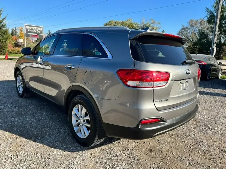 Kia Sorento 2018 photo 3