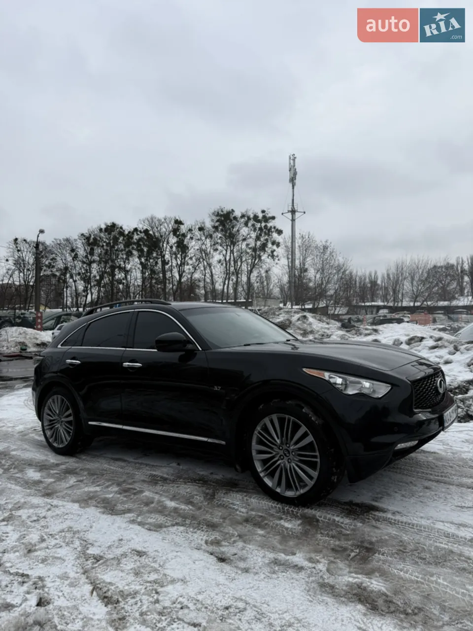 Infiniti Qx70 2017 photo 2