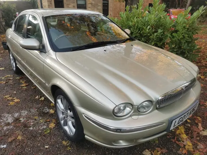 Jaguar X-Type