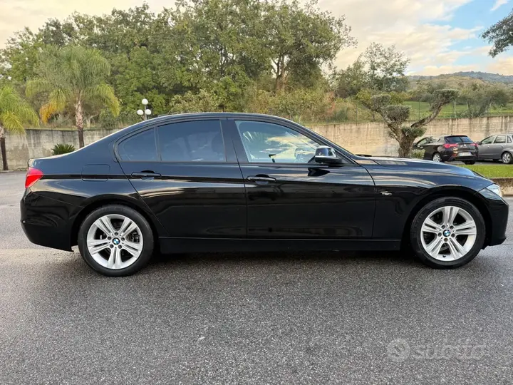 BMW 318I 2014 photo 4