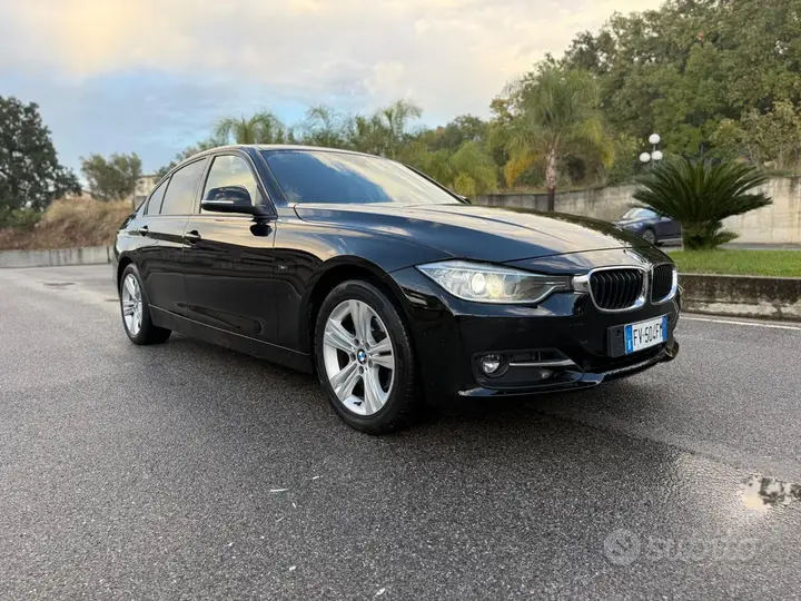 BMW 318I 2014 photo 3