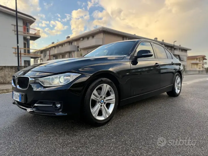 BMW 318I