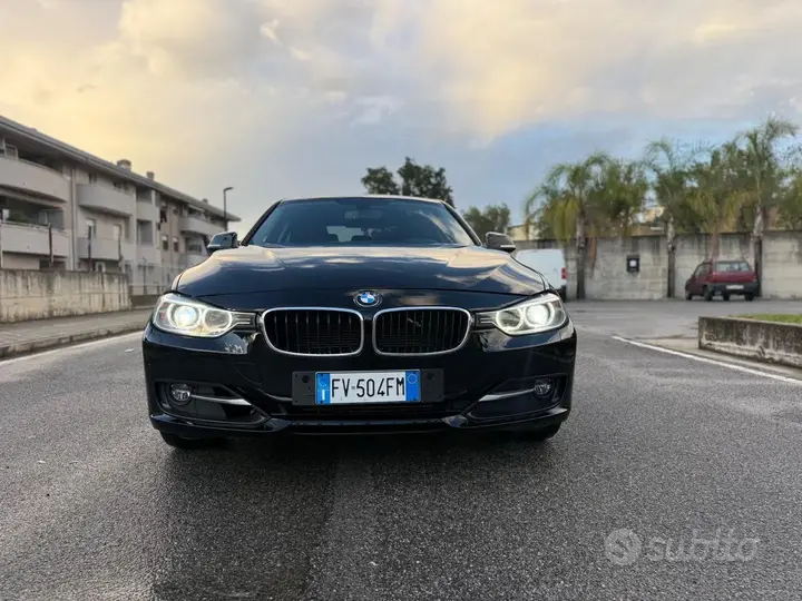 BMW 318I 2014 photo 2