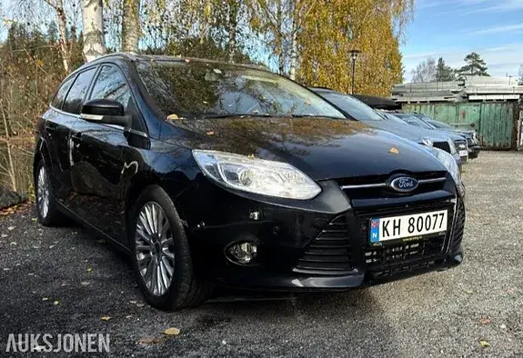 Ford Focus 2011 photo 2