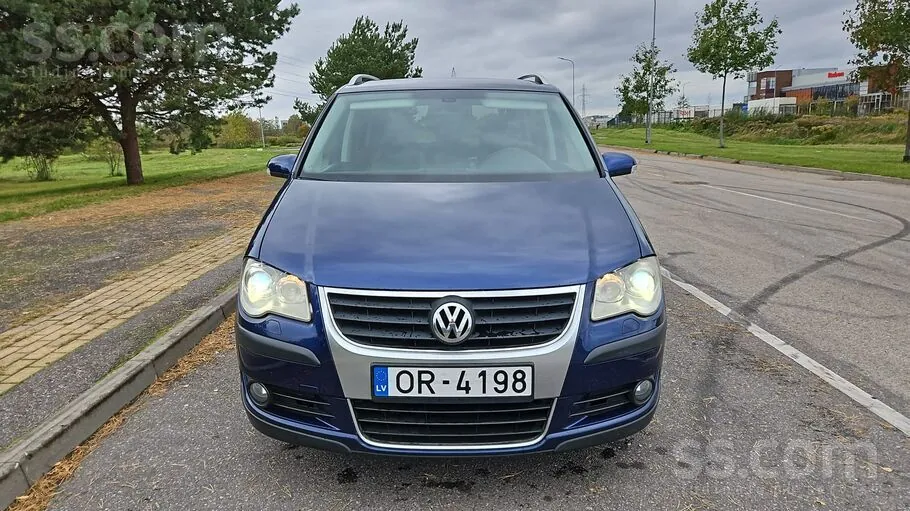 Volkswagen Cross Touran 2007 photo 3