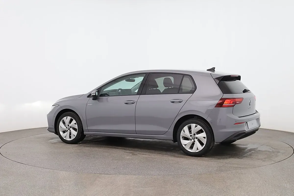 Volkswagen Golf 2026 photo 3