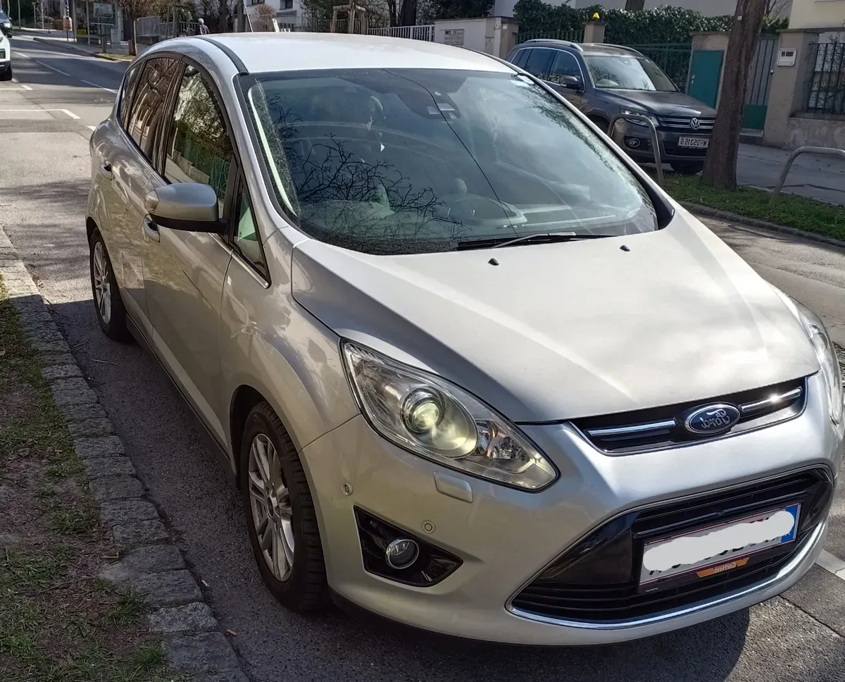 Ford C-Max 2015 photo 2