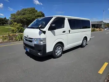 Toyota Hiace 2021 photo 4