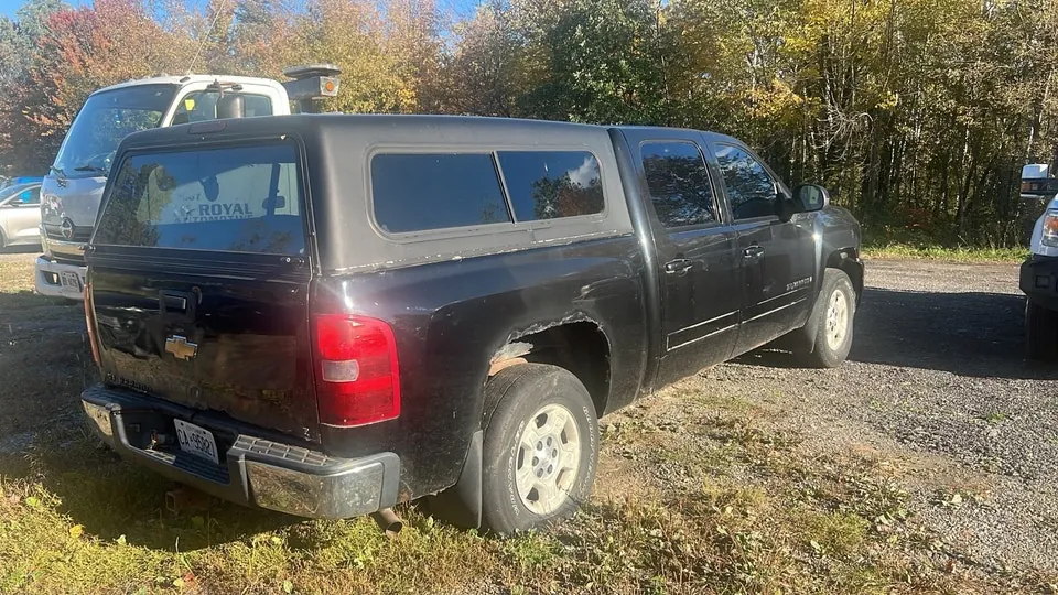 Chevrolet Silverado 1500 2007 photo 2