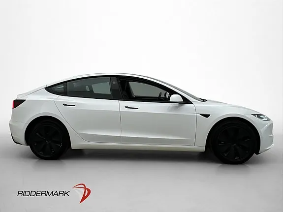 Tesla Model 3 2024 photo 3