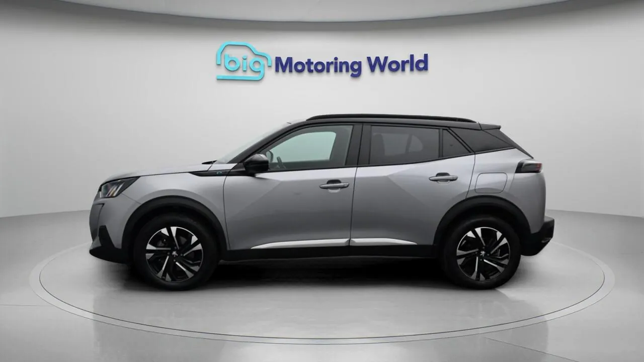 Peugeot E-2008 2023 photo 5