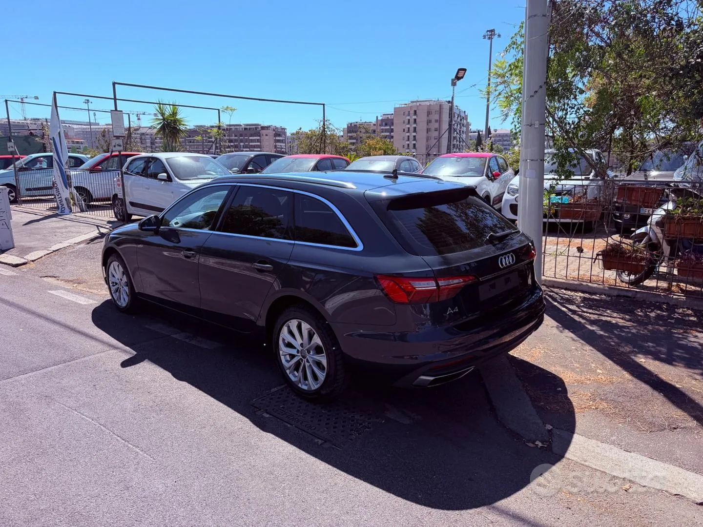 Audi A4 2020 photo 2