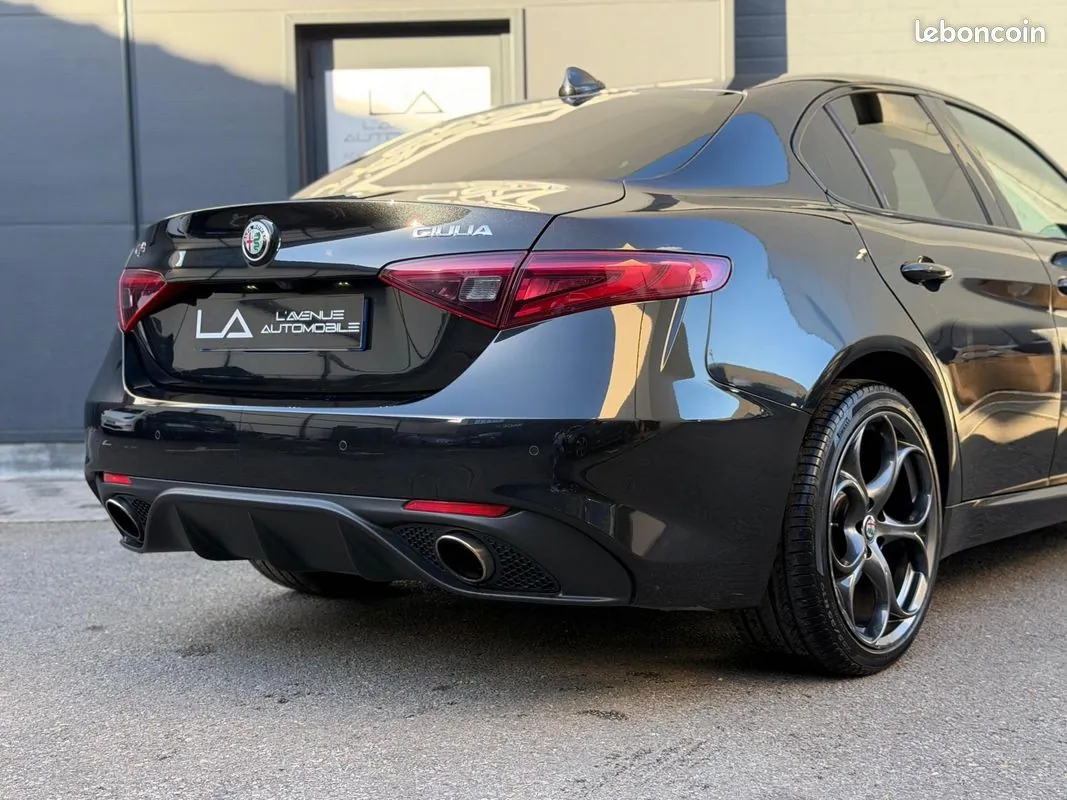 Alfa Romeo Giulia 2017 photo 4