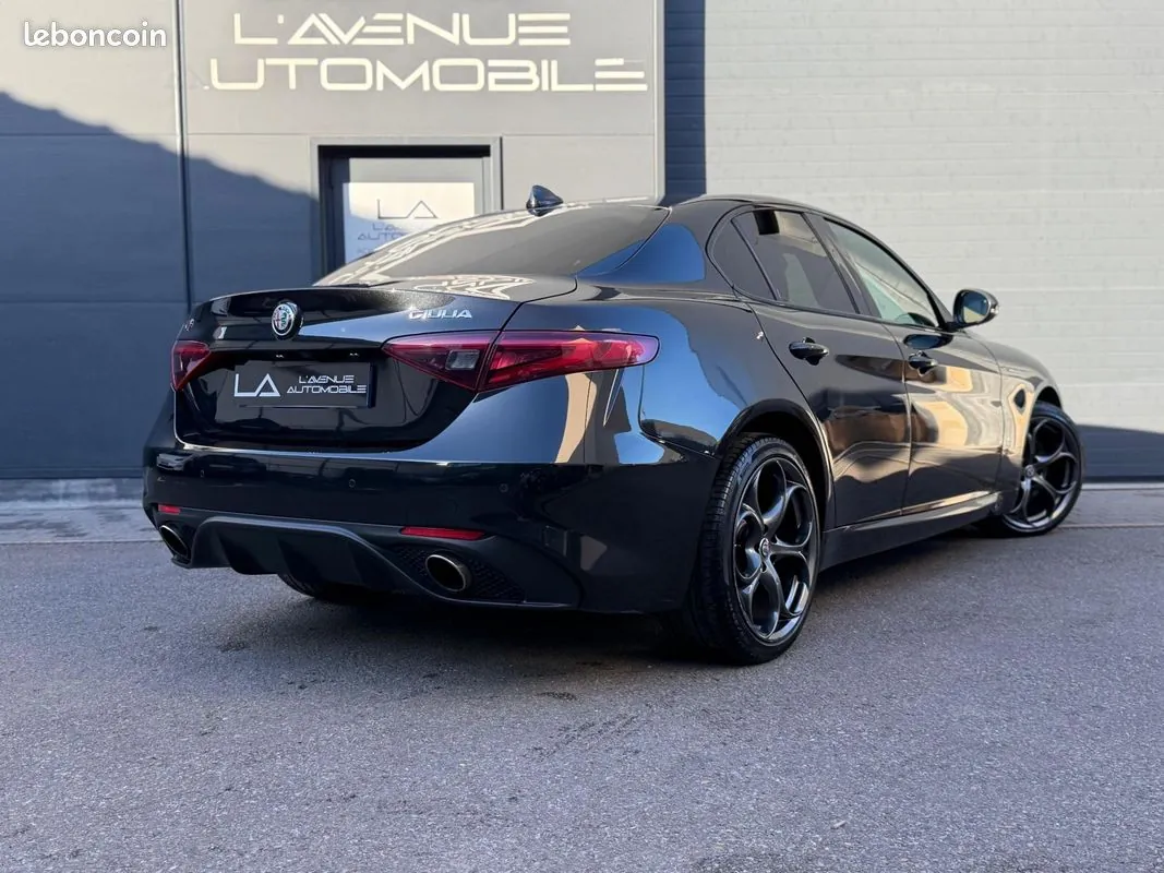 Alfa Romeo Giulia 2017 photo 3