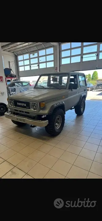 Toyota Land Cruiser
