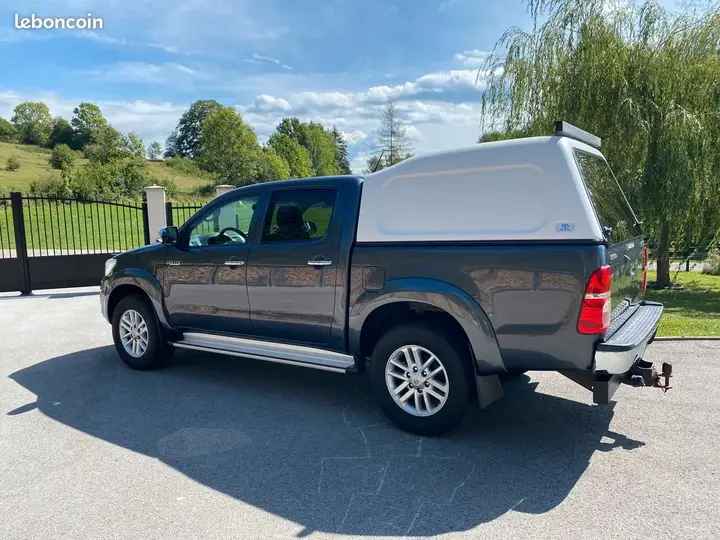 Toyota Hilux 2016 photo 2
