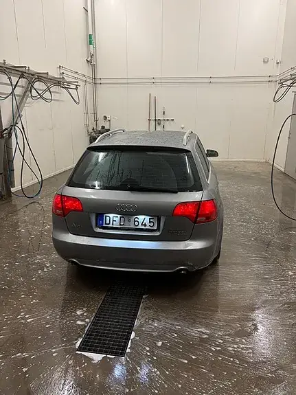 Audi A4 2008 photo 2
