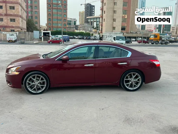 Nissan Maxima