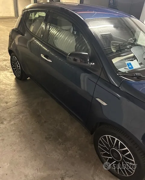 Lancia Ypsilon 2015 photo 3