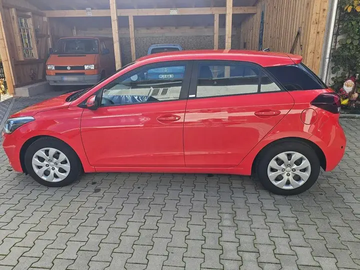 Hyundai I20