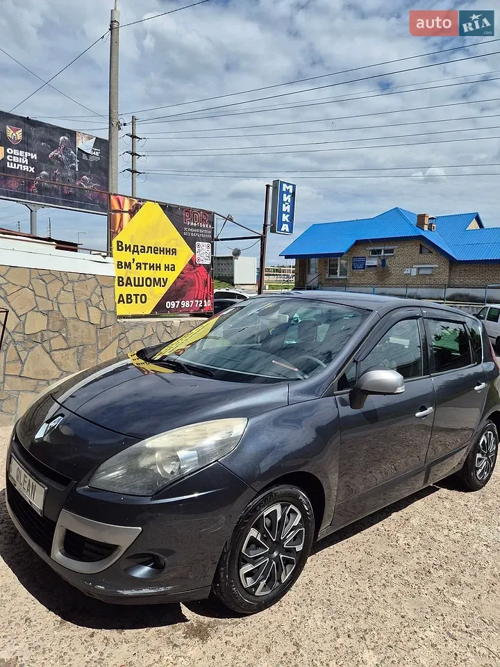 Renault Scenic 2010 photo 2