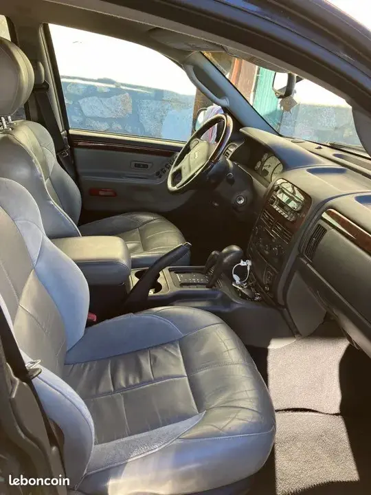 Jeep Grand Cherokee 2002 photo 3