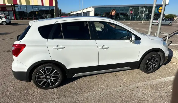 Suzuki S-Cross 2014 photo 3