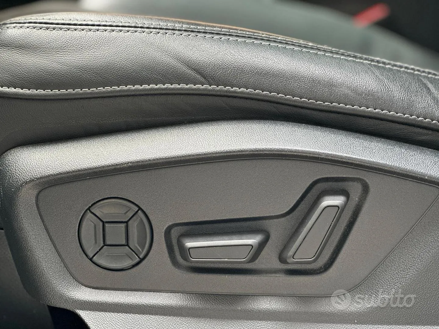 Audi Q8 2019 photo 2