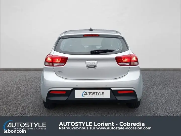 Kia Rio 2023 photo 5