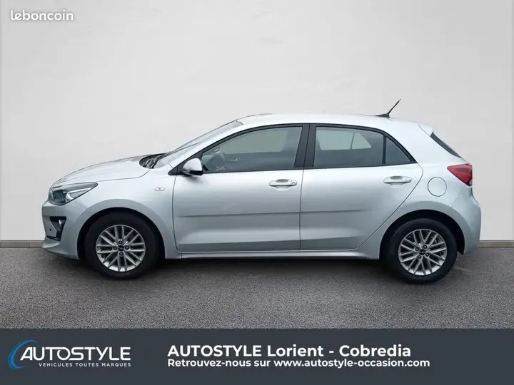 Kia Rio 2023 photo 2