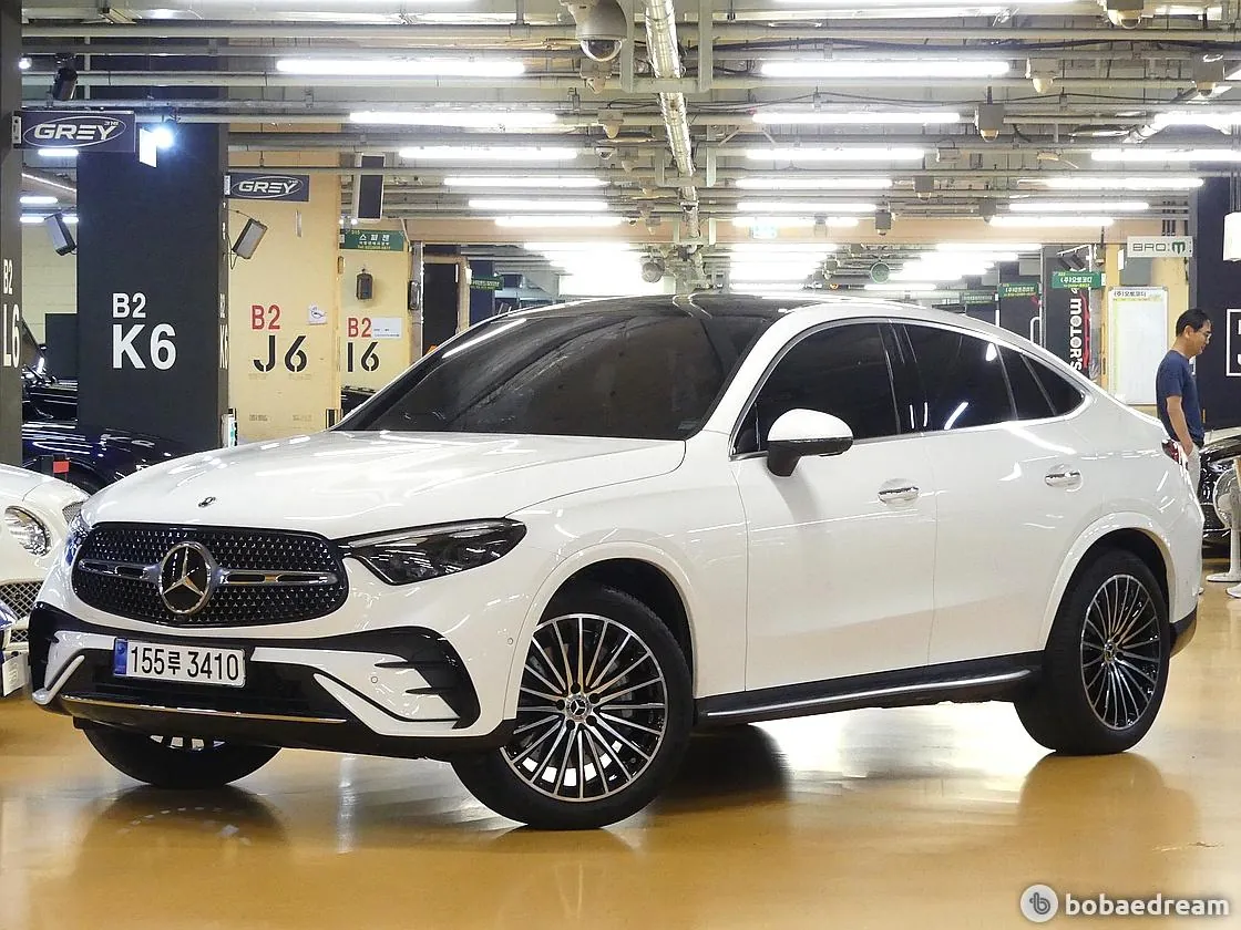 Mercedes-Benz Glc300 2024 photo 2