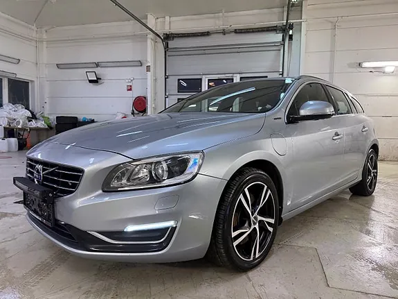 Volvo V60 2013 photo 2
