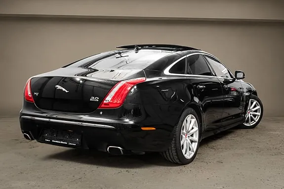 Jaguar Xj 2014 photo 2
