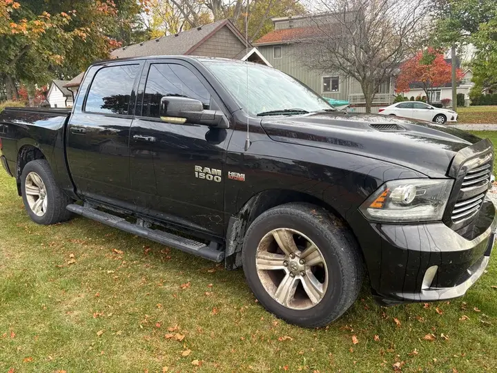 Ram 1500 Sport 2014 photo 3