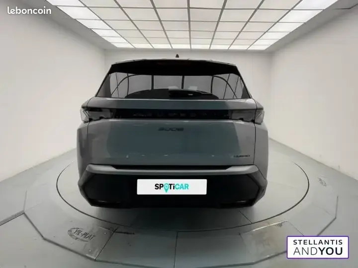Peugeot 5008 2025 photo 4