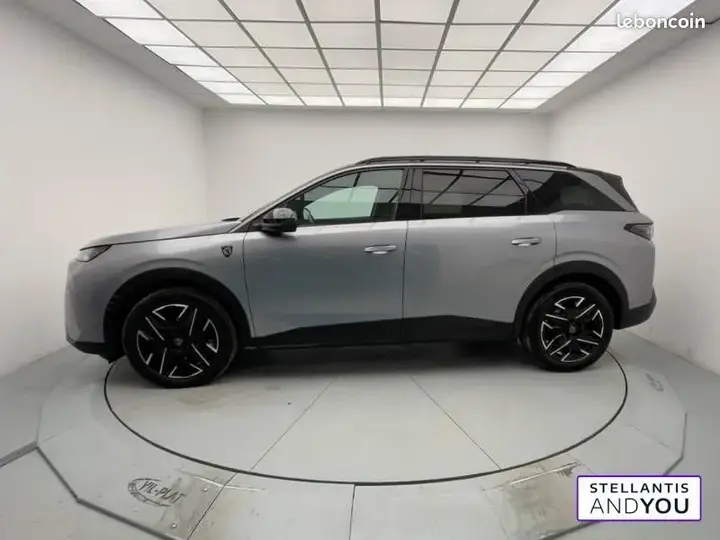 Peugeot 5008 2025 photo 2