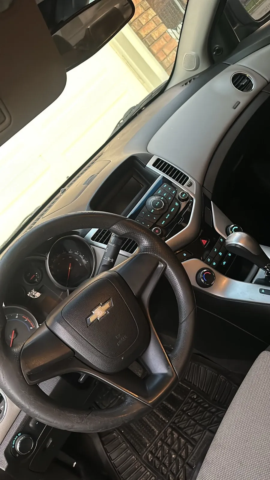 Chevrolet Cruze 2011 photo 2