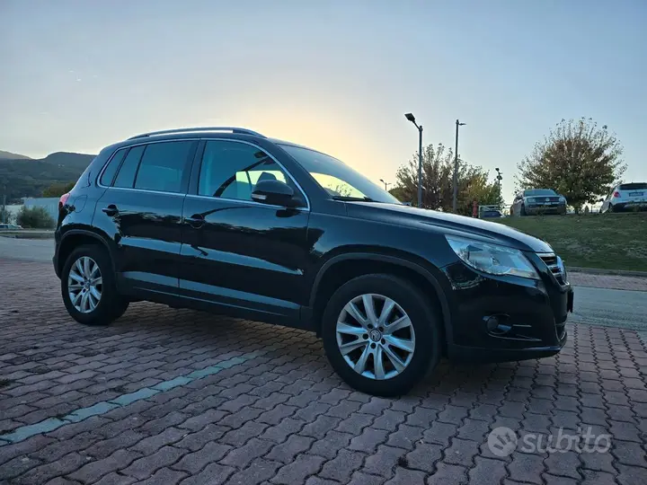 Volkswagen Tiguan 2010 photo 3
