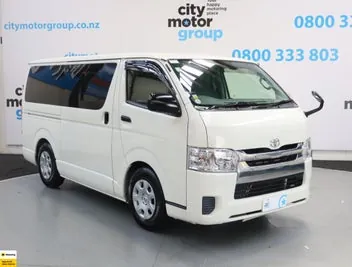 Toyota Hiace 2019 photo 2