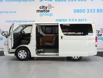 Toyota Hiace 2019 photo 4