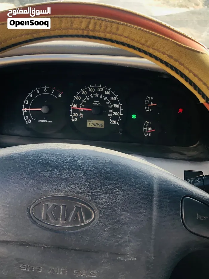 Kia Shuma 2003 photo 2