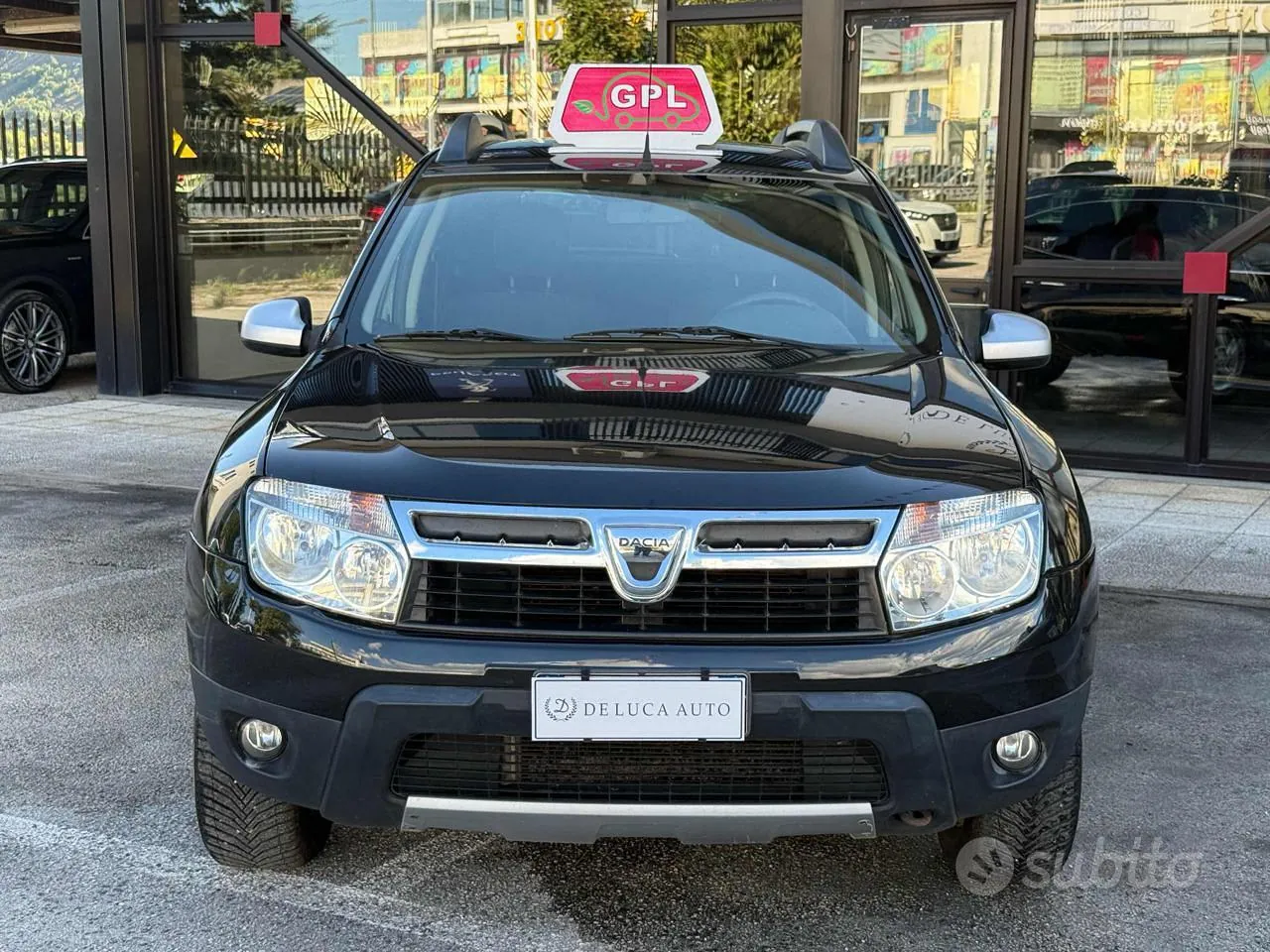 Dacia Duster 2012 photo 2