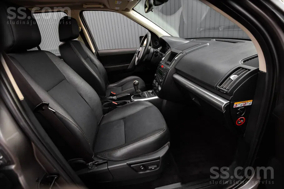 Land Rover Freelander 2009 photo 5