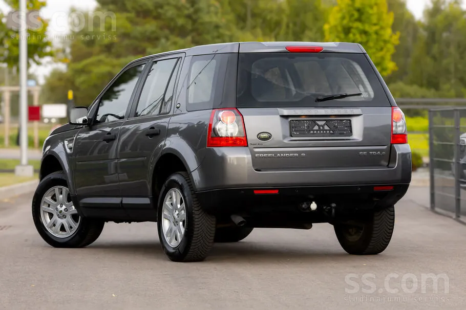 Land Rover Freelander 2009 photo 4