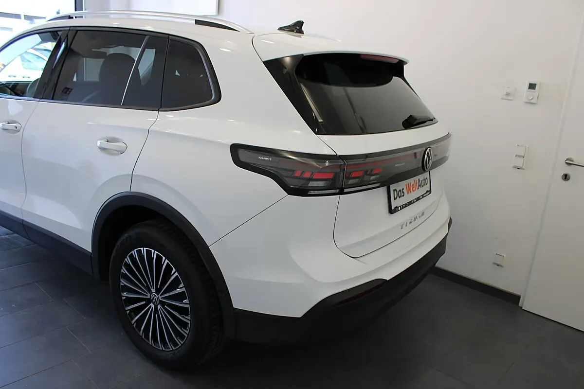 Volkswagen Tiguan photo 3