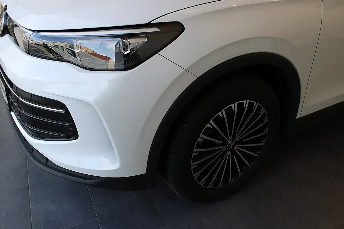 Volkswagen Tiguan photo 2
