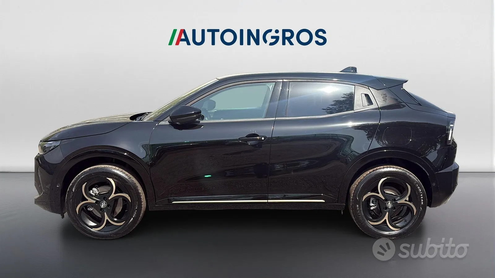 Alfa Romeo Junior 2025 photo 2
