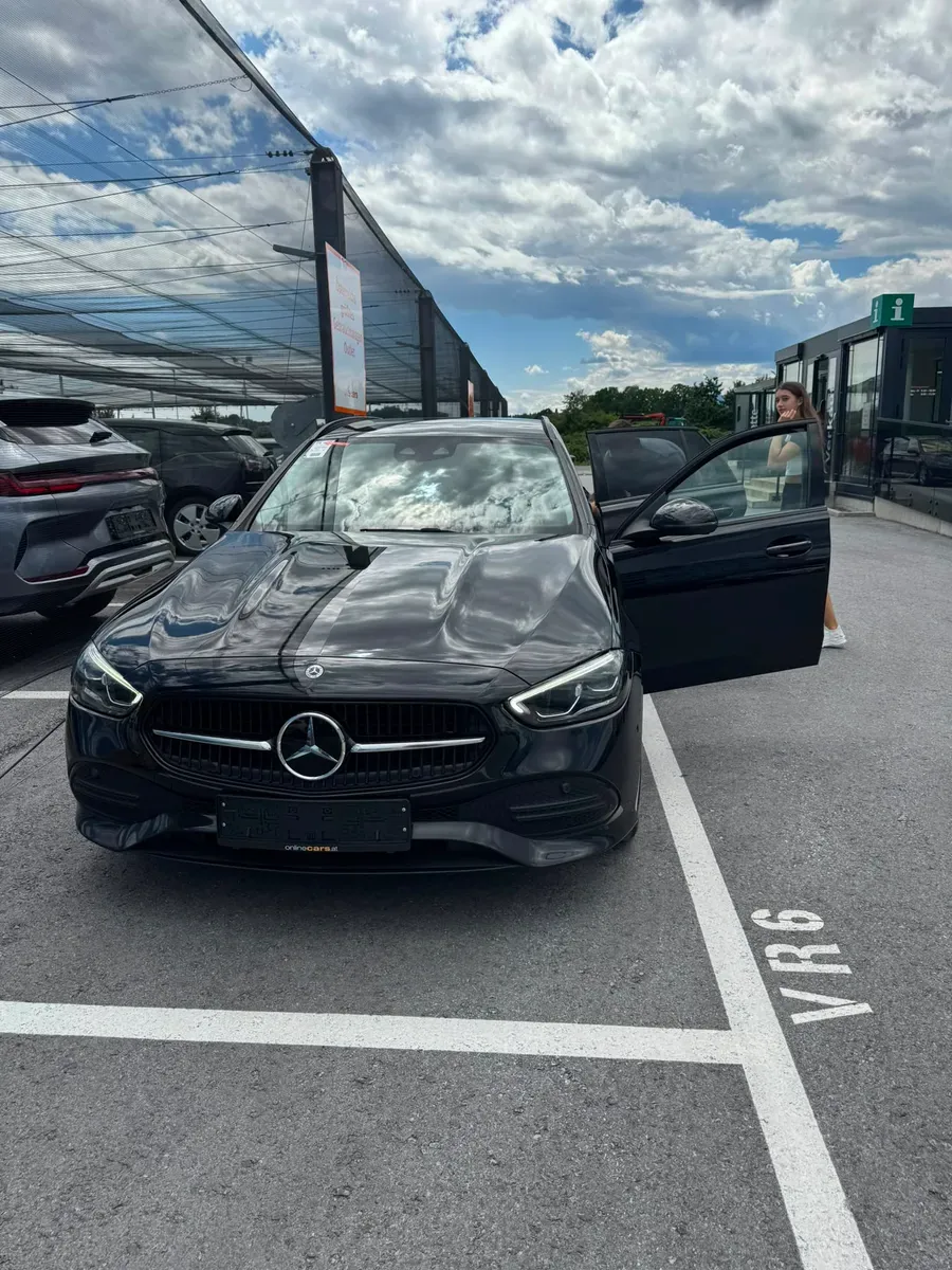 Mercedes-Benz C-Class 2023 photo 2