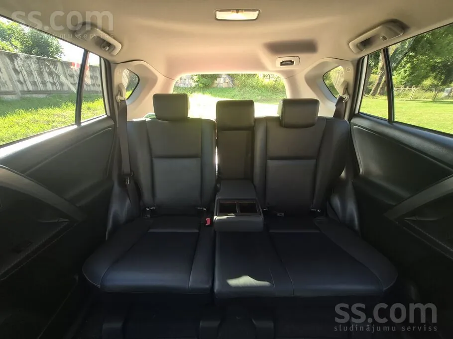 Toyota Rav4 2015 photo 4